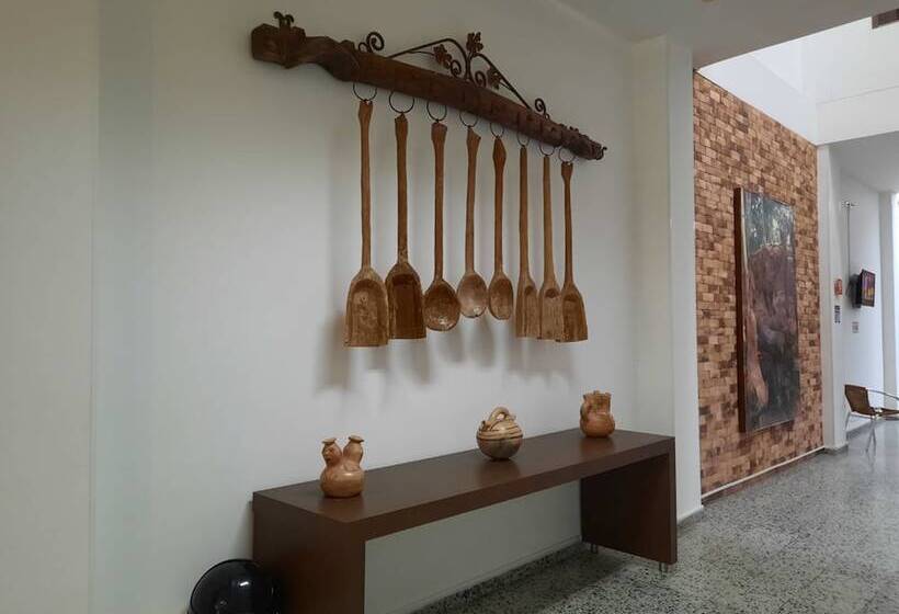 בית מלון כפרי El Flor Amarillo