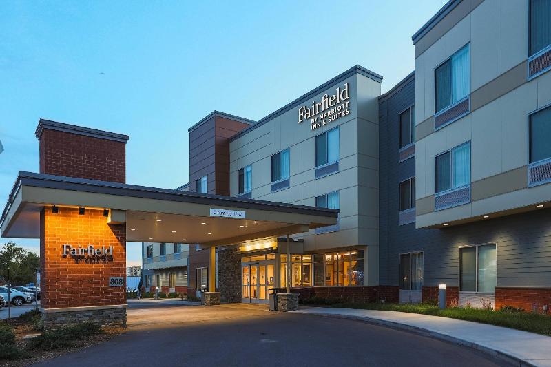 فندق Fairfield Inn & Suites Marquette
