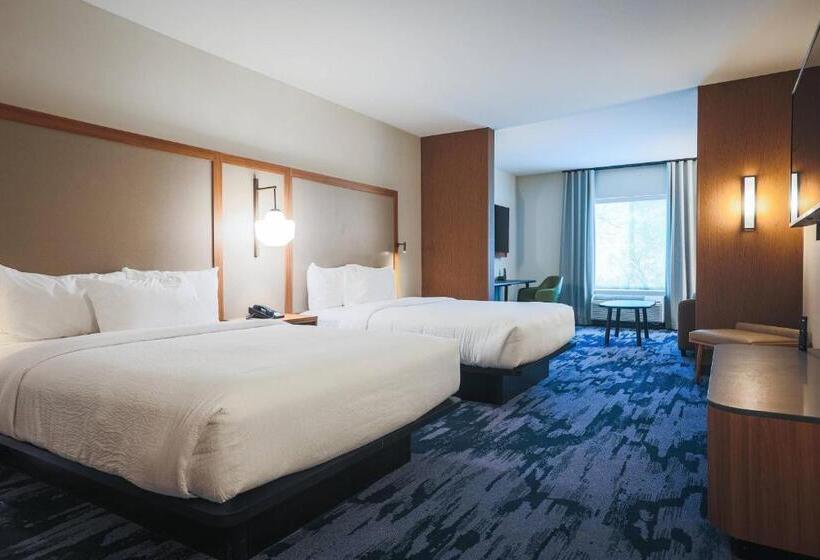 هتل Fairfield Inn & Suites Marquette