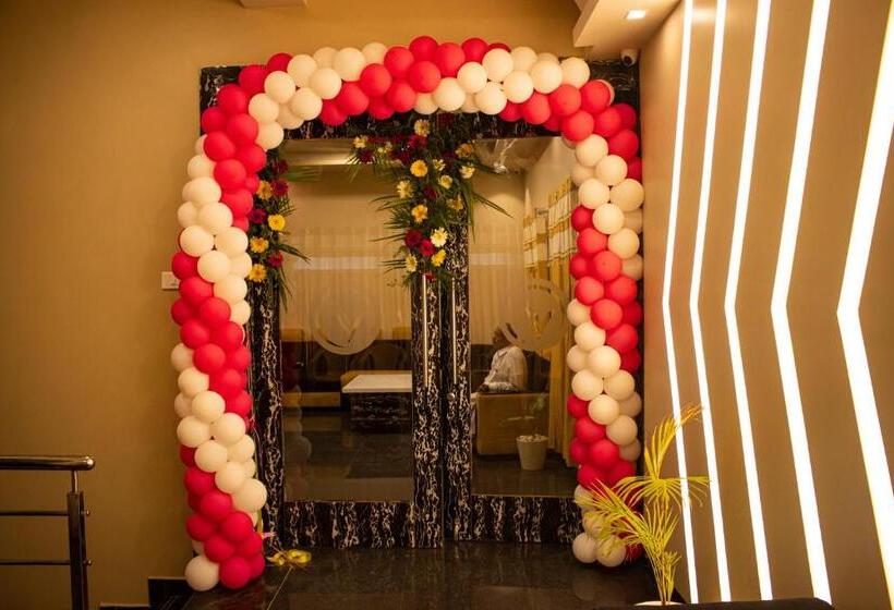 호텔 Faiz Residency