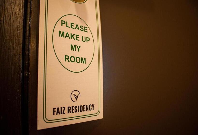 호텔 Faiz Residency