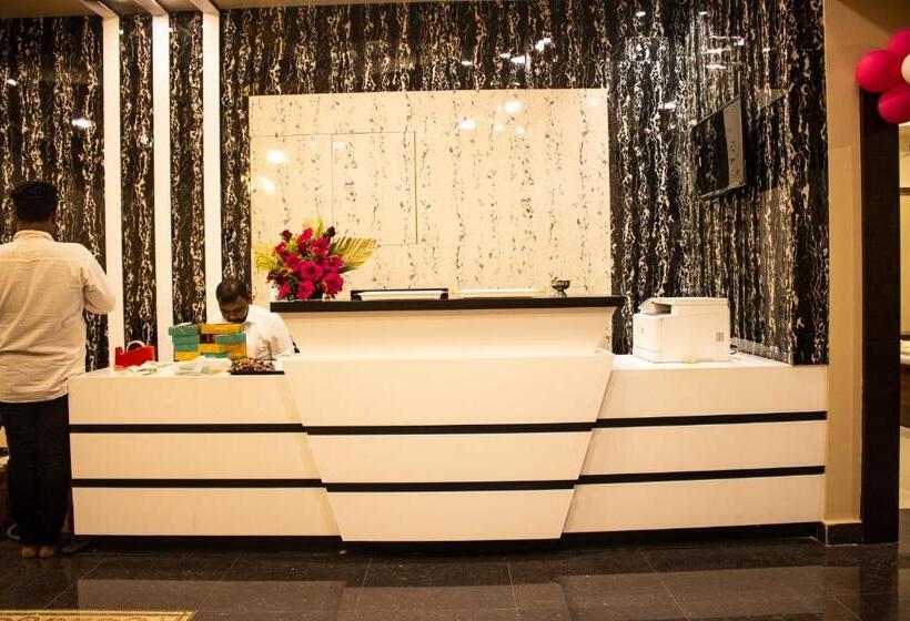 호텔 Faiz Residency