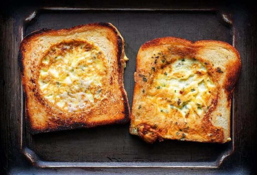 בית מלון כפרי Golden Nest Popular Residency