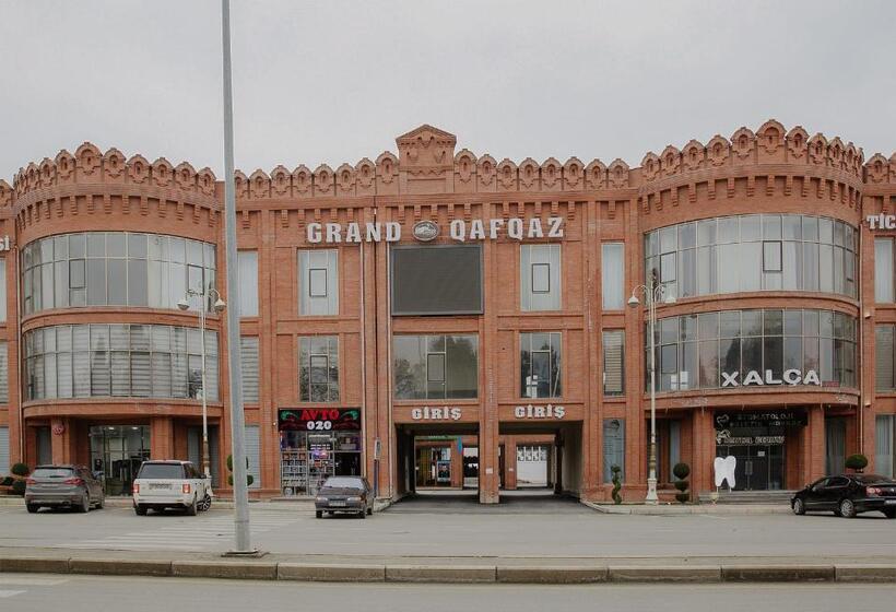 هتل Grand Qafqaz Hostel