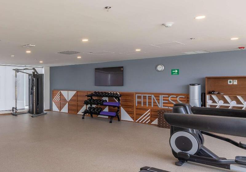 בית מלון כפרי Hampton By Hilton Aguascalientes Downtown