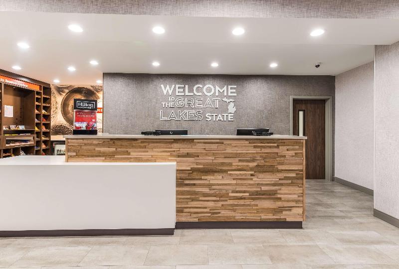 בית מלון כפרי Hampton Inn & Suites Benton Harbor