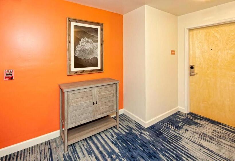 בית מלון כפרי Inn At Moss Landing Point