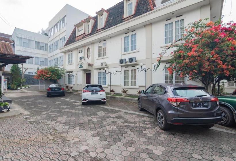 酒店 Koolkost Female Syariah Near Parahyangan University 3 (minimum Stays 6 Nights)