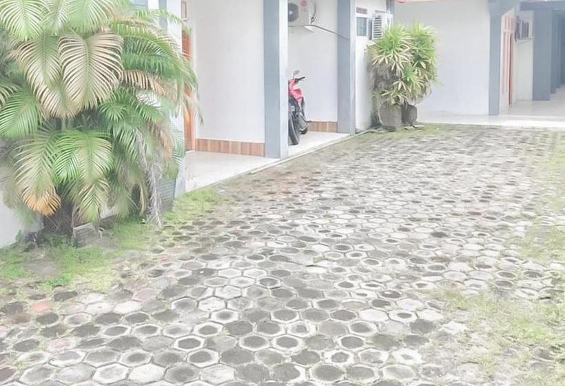 호텔 Koolkost Near Universitas Muhammadiyah Palangkaraya