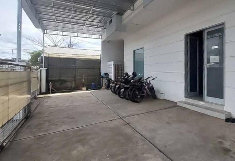 酒店 Koolkost Syariah @ Flamboyan Street Banjarmasin ( Minimum Stay 6 Nights)