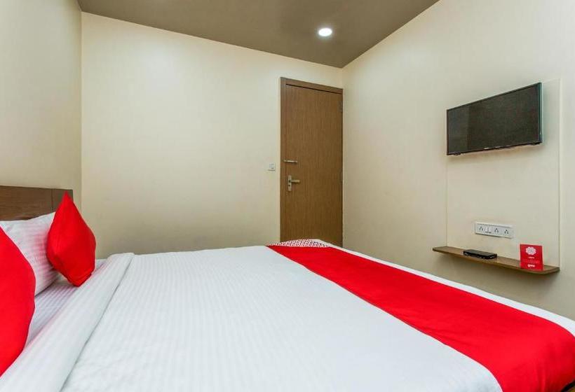 Отель Oyo 11929 Ridhi Sidhi