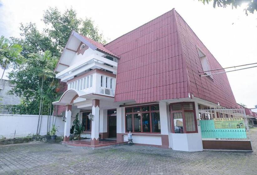 호텔 Reddoorz Near Kampus 3 Uty Yogyakarta