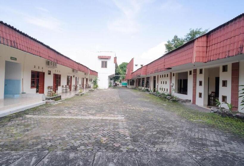 호텔 Reddoorz Near Kampus 3 Uty Yogyakarta