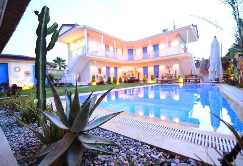 Rhodium Hotel Alaçatı