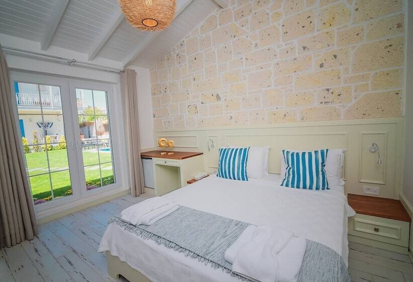 Rhodium Hotel Alaçatı