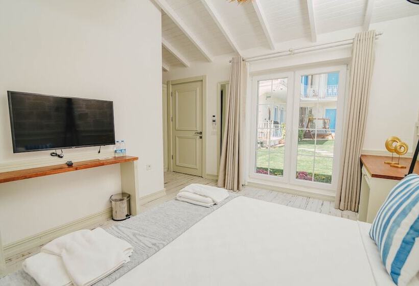 Rhodium Hotel Alaçatı