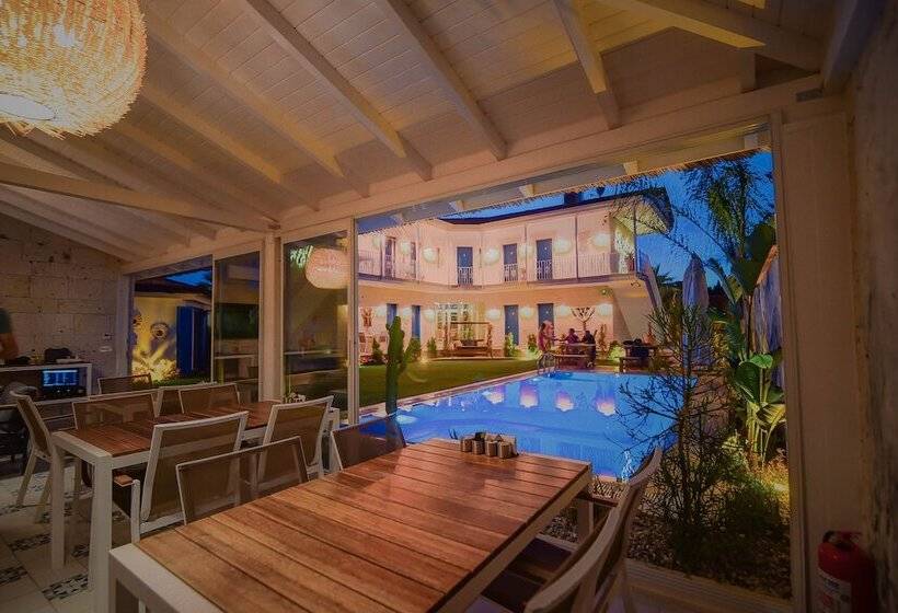 Rhodium Hotel Alaçatı