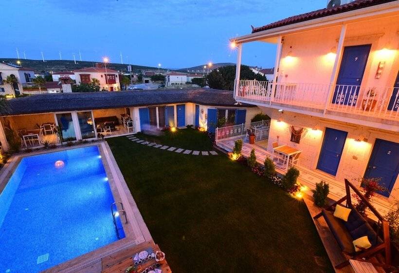 Rhodium Hotel Alaçatı