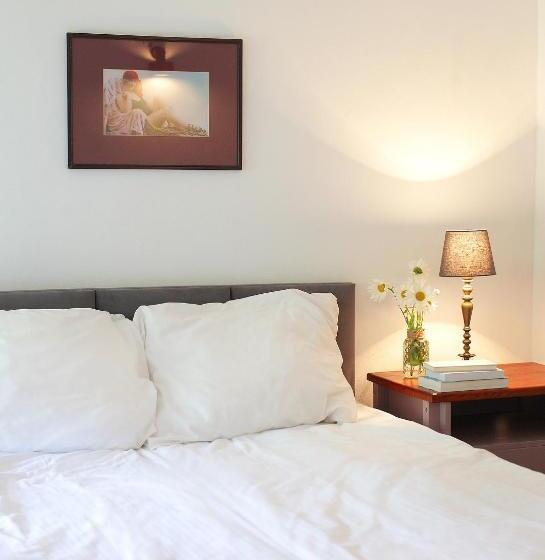 Отель Spichlerz Na Krakowskiej