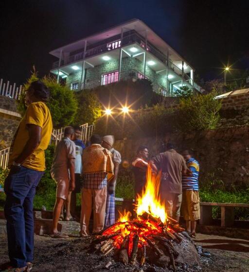 فندق Status Hillpark