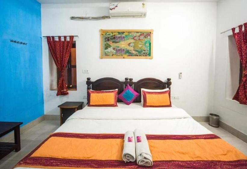 Отель The Turban House