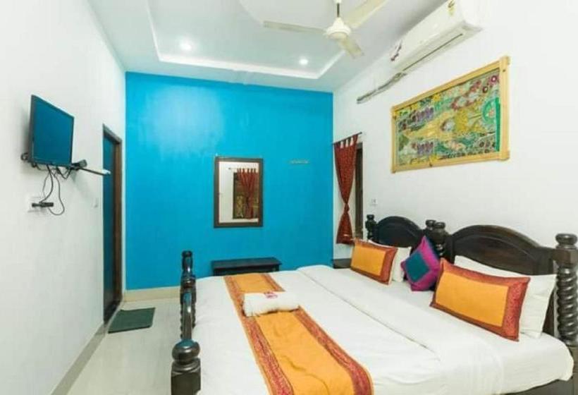 Отель The Turban House