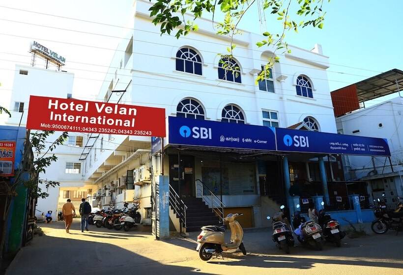 酒店 Velan International