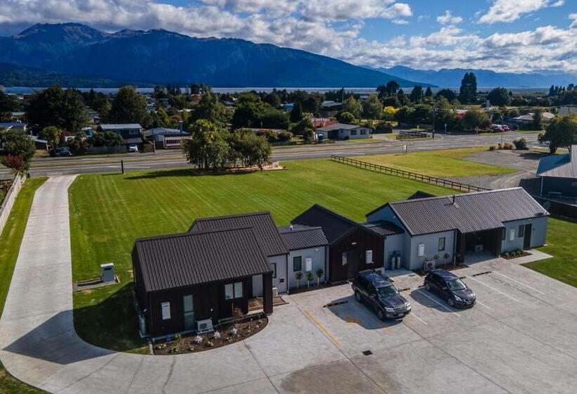 مُتل Annies On Milford