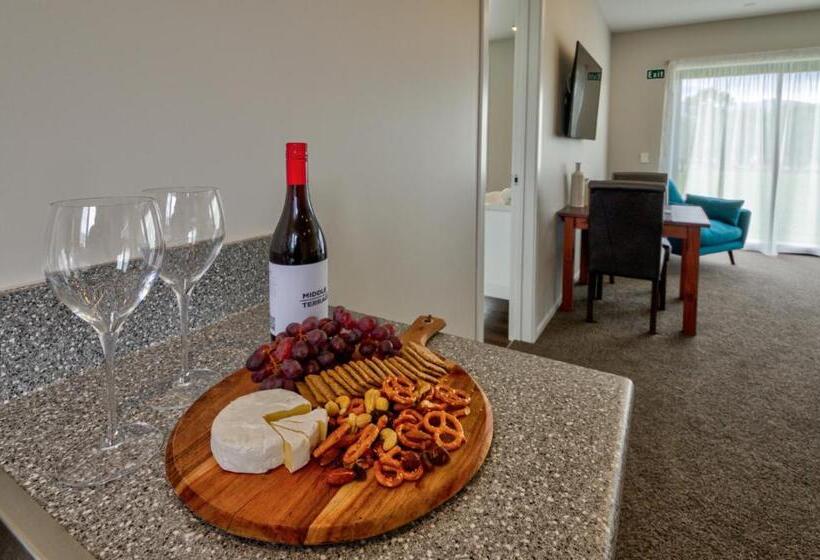 مُتل Annies On Milford