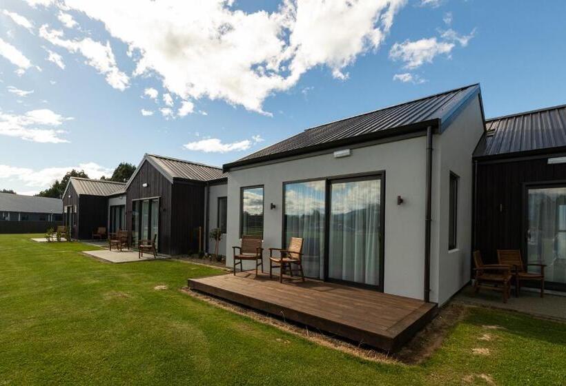 مُتل Annies On Milford