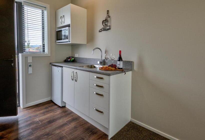 مُتل Annies On Milford