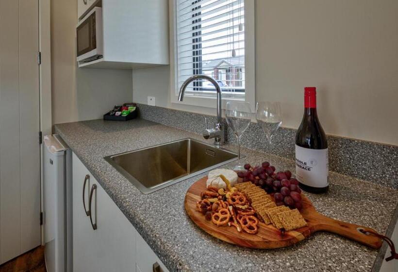 مُتل Annies On Milford