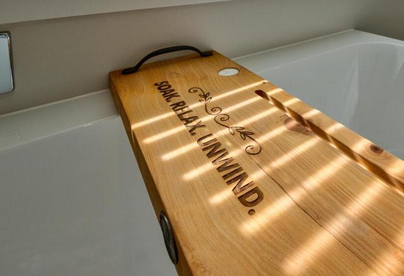 مُتل Annies On Milford