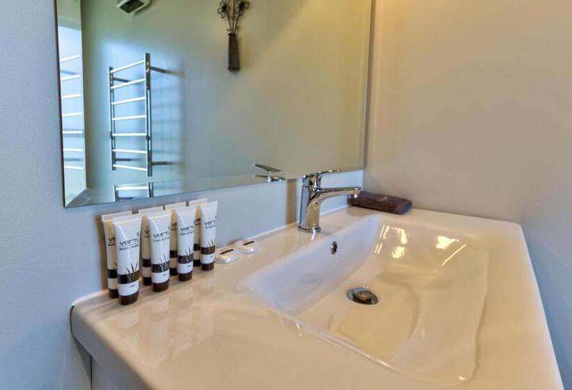 مُتل Annies On Milford