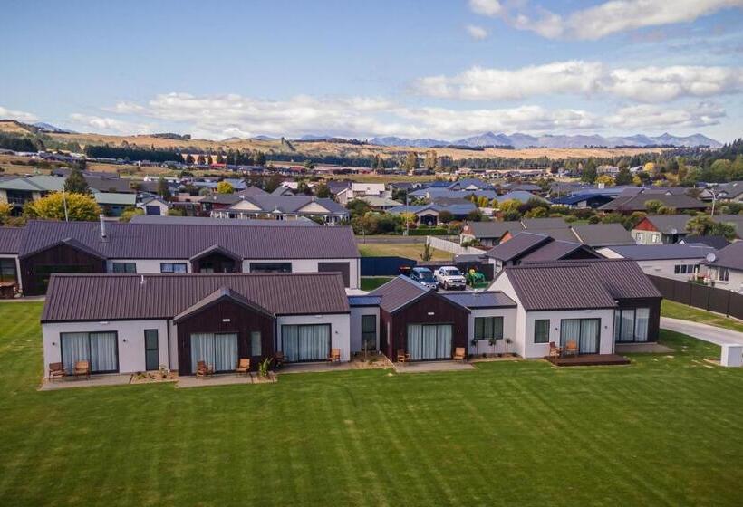 مُتل Annies On Milford