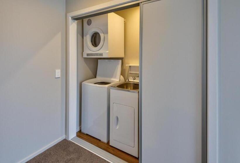 مُتل Annies On Milford