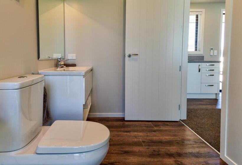 مُتل Annies On Milford