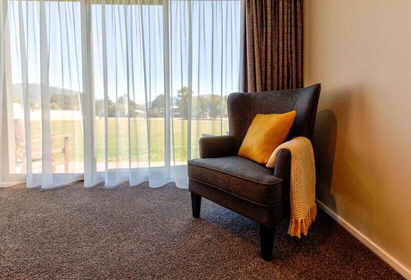 مُتل Annies On Milford