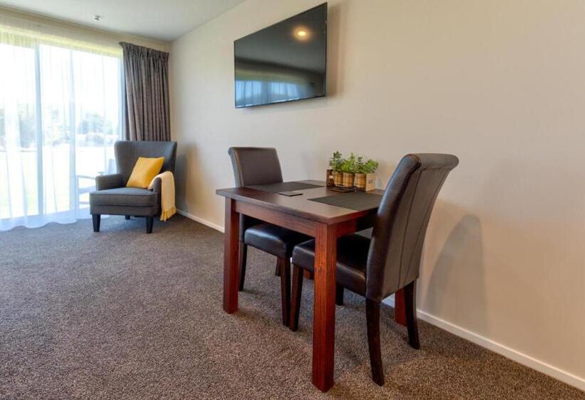 مُتل Annies On Milford