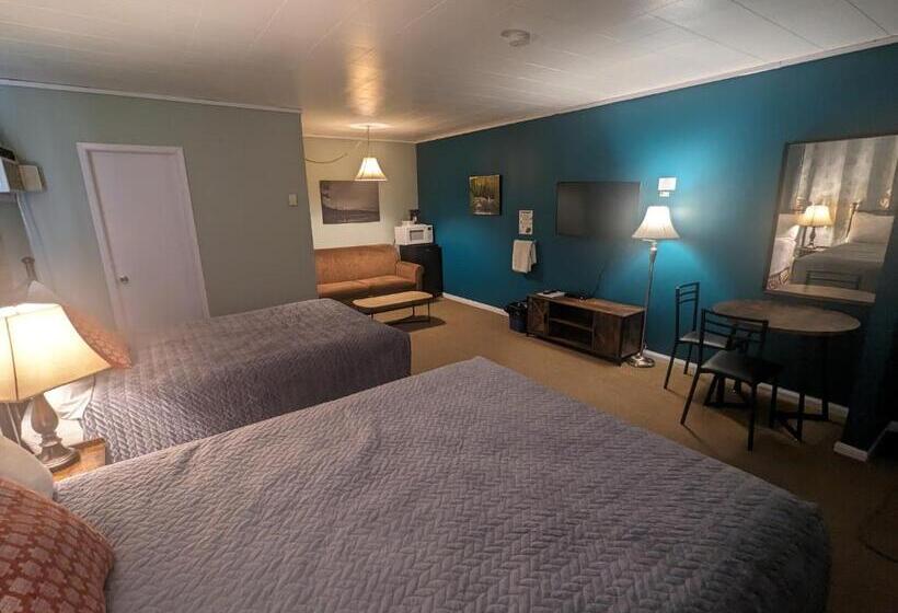 فندق على الطريق Pinewood Inn