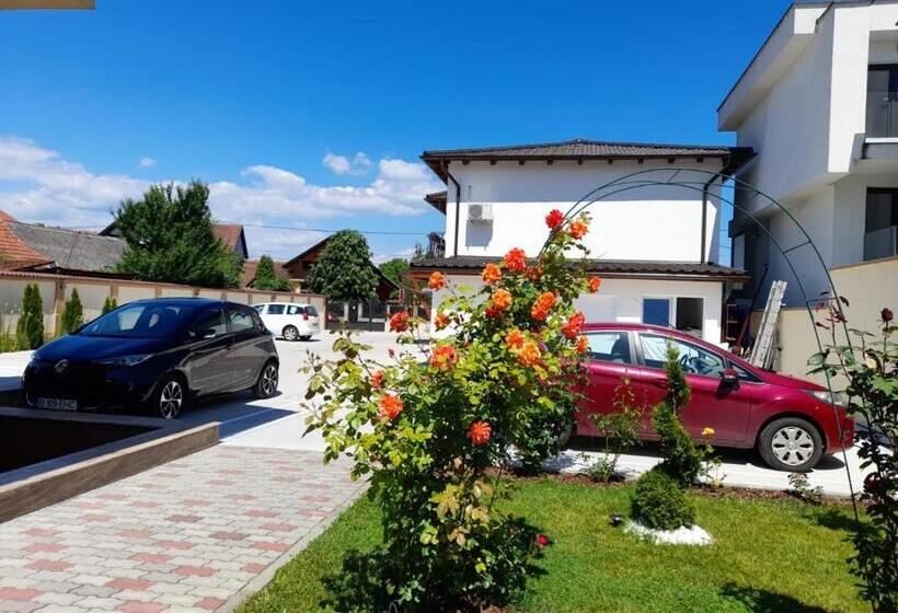 بنسيون Boutique House Deva