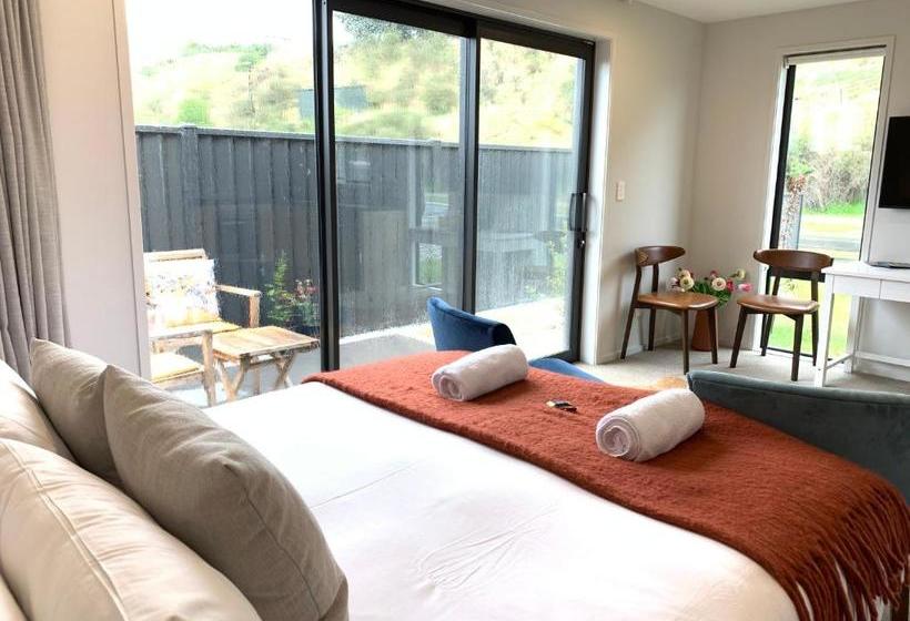 پانسیون Hillside Studio