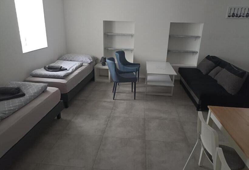 膳宿费 MUSIC PENZION v Lipně