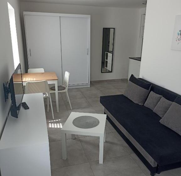 Пансион MUSIC PENZION v Lipně