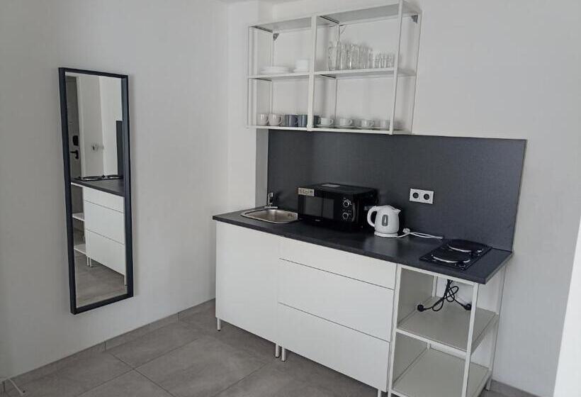 ペンション MUSIC PENZION v Lipně