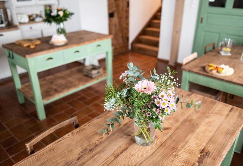 פנסיון Penzion V Poli