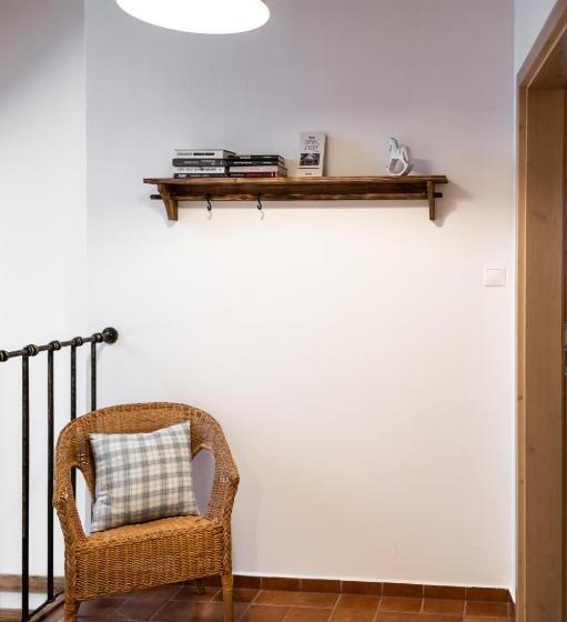 פנסיון Penzion V Poli