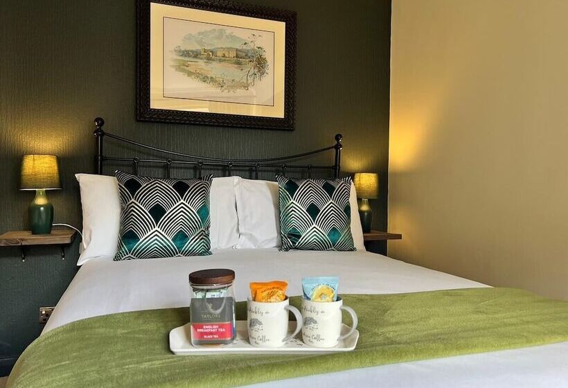 پانسیون Red Lion