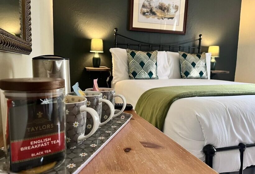 پانسیون Red Lion