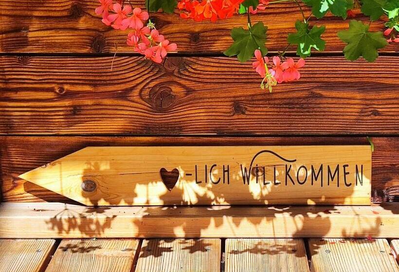 بنسيون Villa Bischofsberg   Lärchen Wellness Apartment